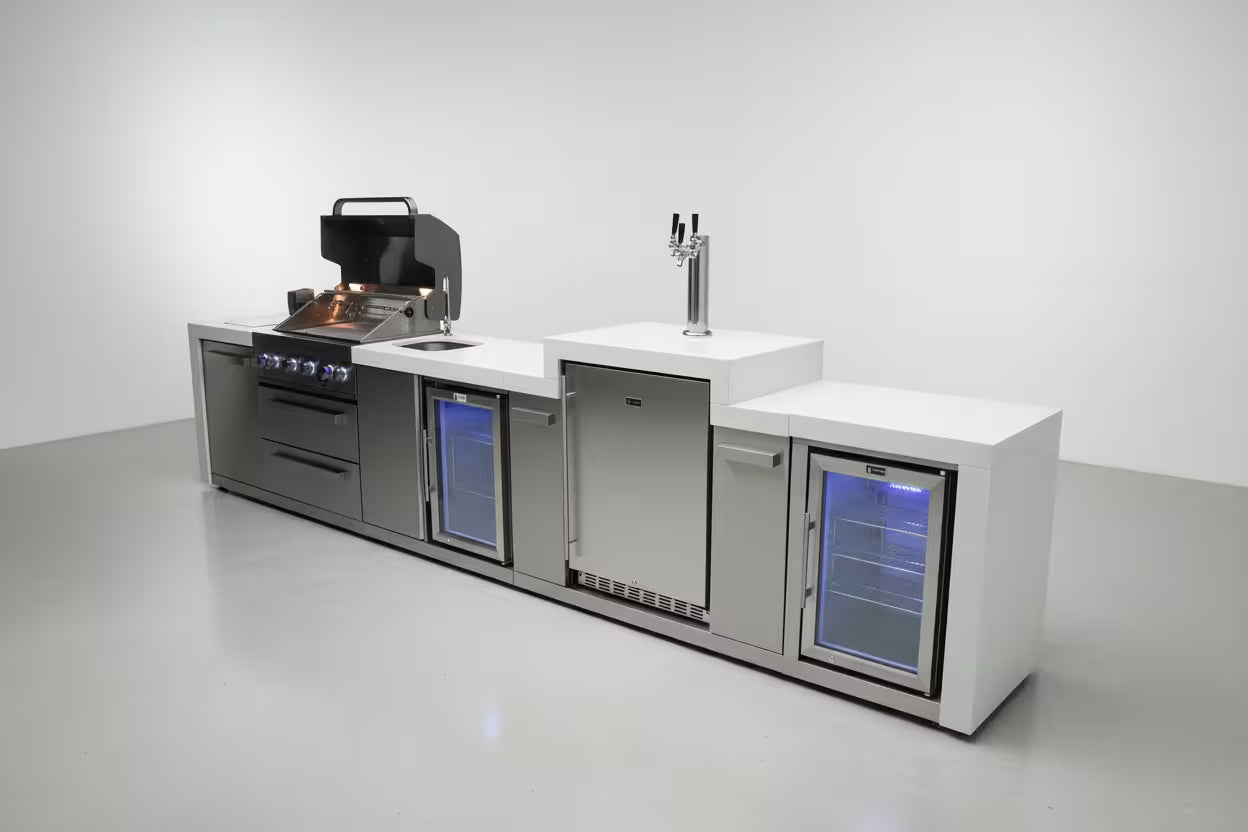 Mont Alpi 400 Deluxe Island with a Kegerator, Beverage Center and Fridge Cabinet - Mont Alpi Canada