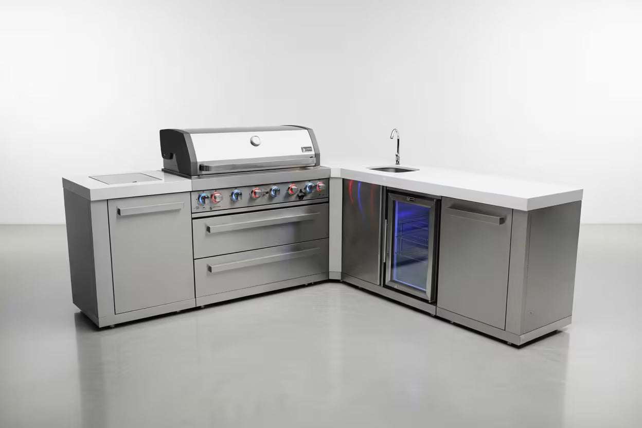 Mont Alpi 805 Island with a 90 Degree Corner and Beverage Center - Mont Alpi Canada