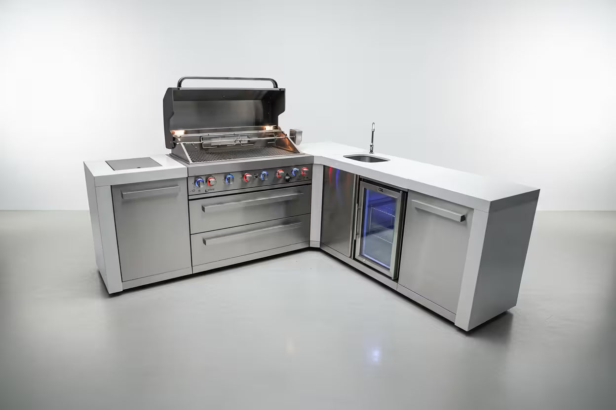 Mont Alpi 805 Deluxe Island with a 90 Degree Corner and Beverage Center - Mont Alpi Canada