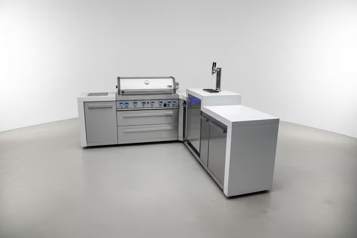 Mont Alpi 805 Deluxe Island with a 90 Degree Corner and Kegerator - Mont Alpi Canada