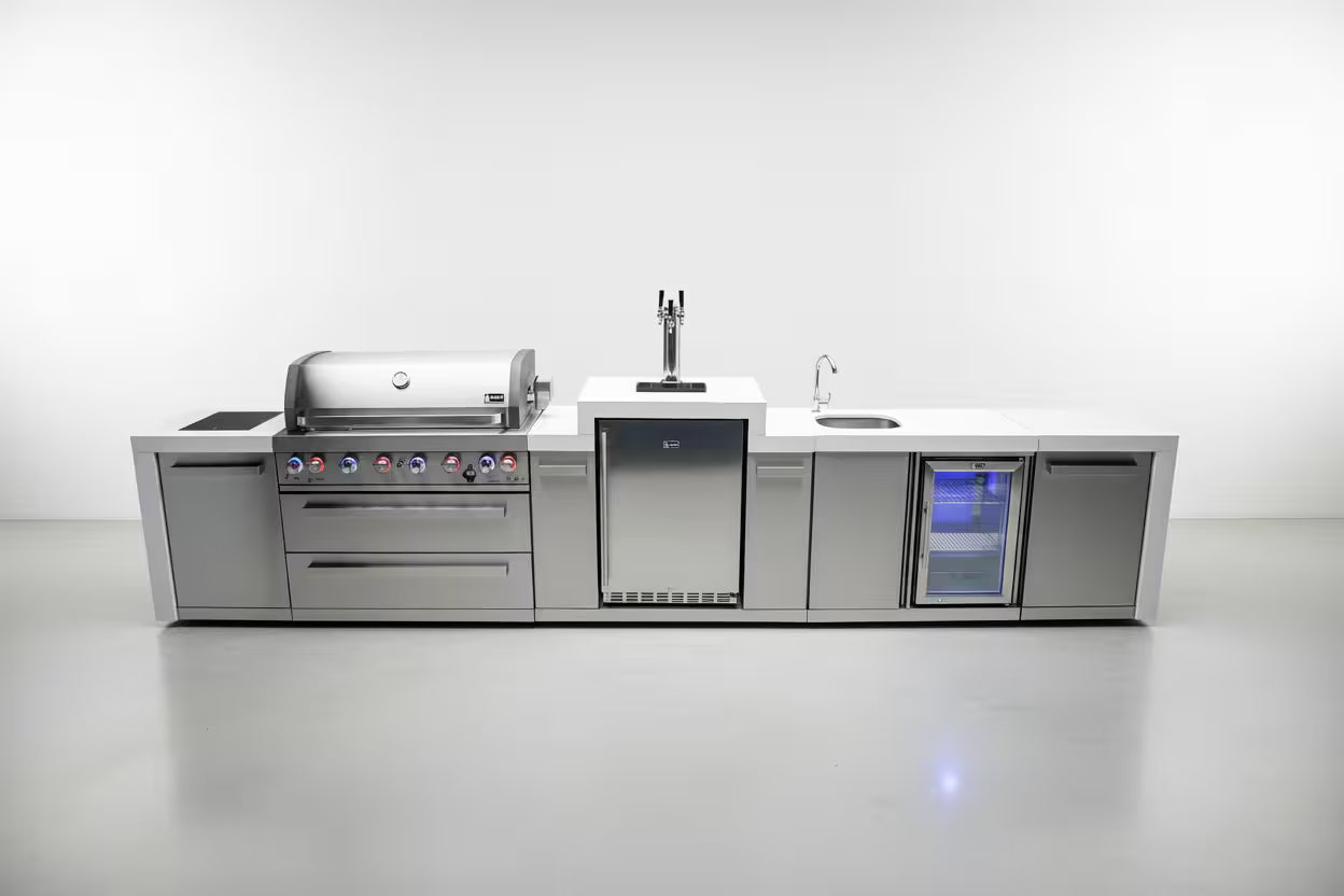 Mont Alpi 805 Deluxe Island with a Kegerator and a Beverage Center - Mont Alpi Canada