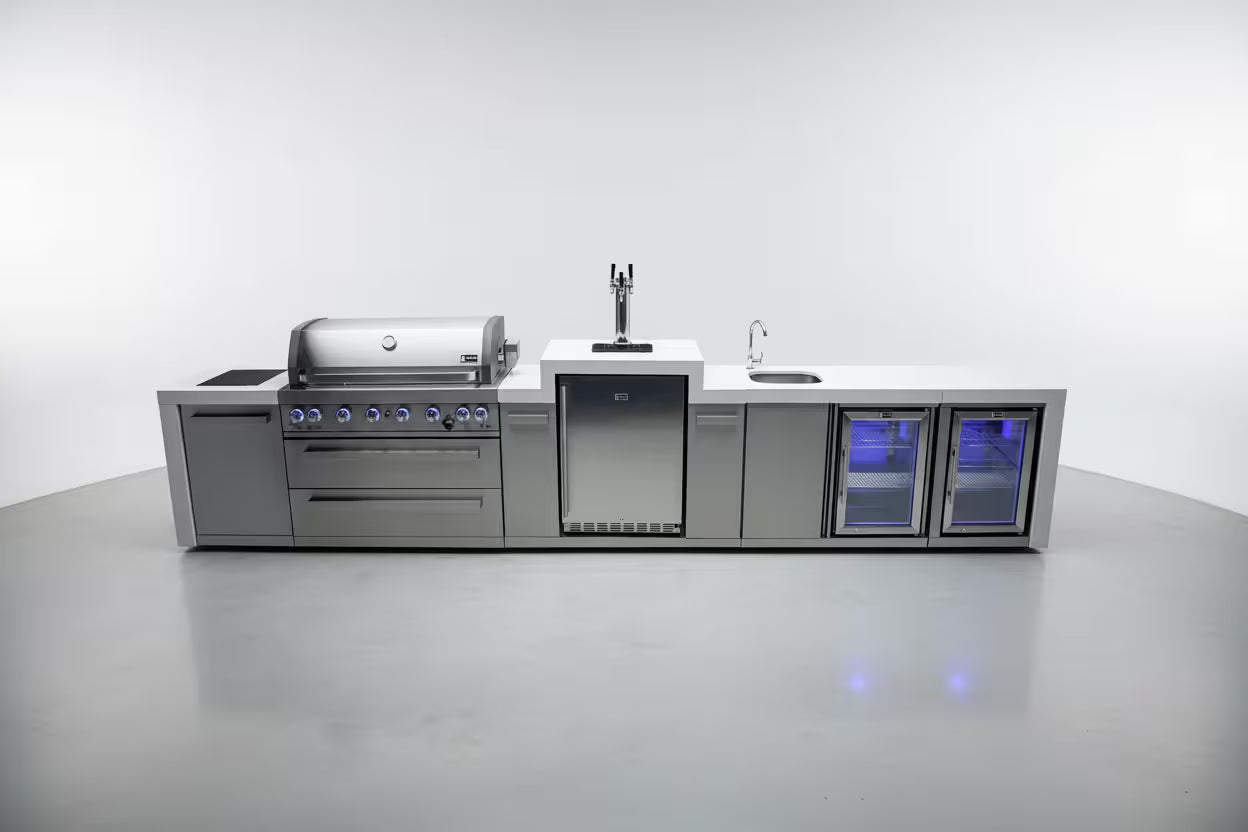 Mont Alpi 805 Deluxe Island with a Kegerator, Beverage Center and Fridge Cabinet - Mont Alpi Canada