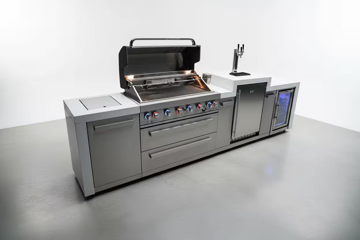 Mont Alpi 805 Deluxe Island with a Kegerator and  Fridge Cabinet - Mont Alpi Canada